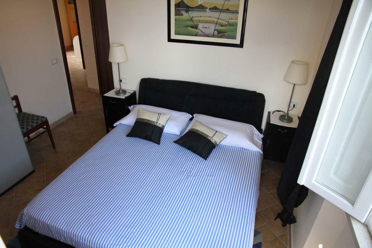 Los Flamingos Bed & Breakfast La Maddalena  Eksteriør bilde
