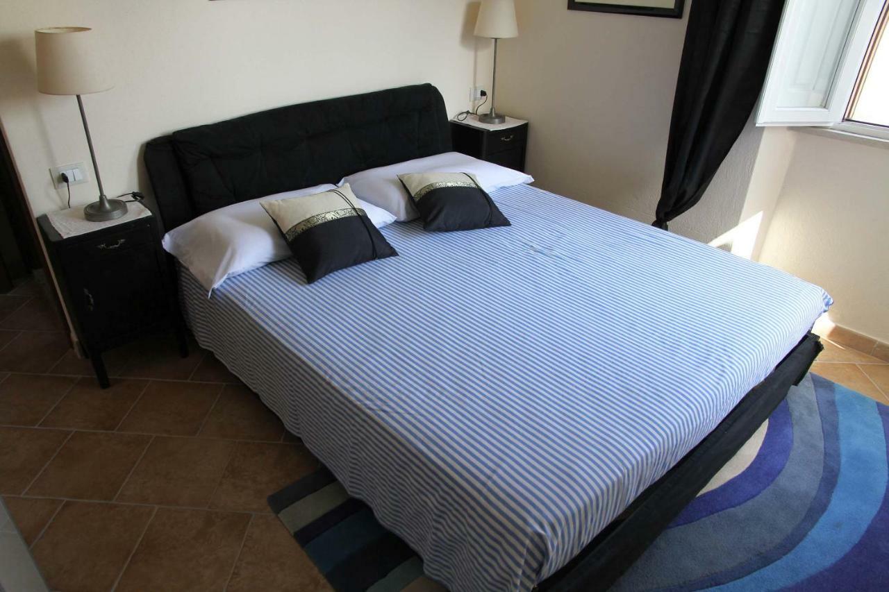 Los Flamingos Bed & Breakfast La Maddalena  Eksteriør bilde