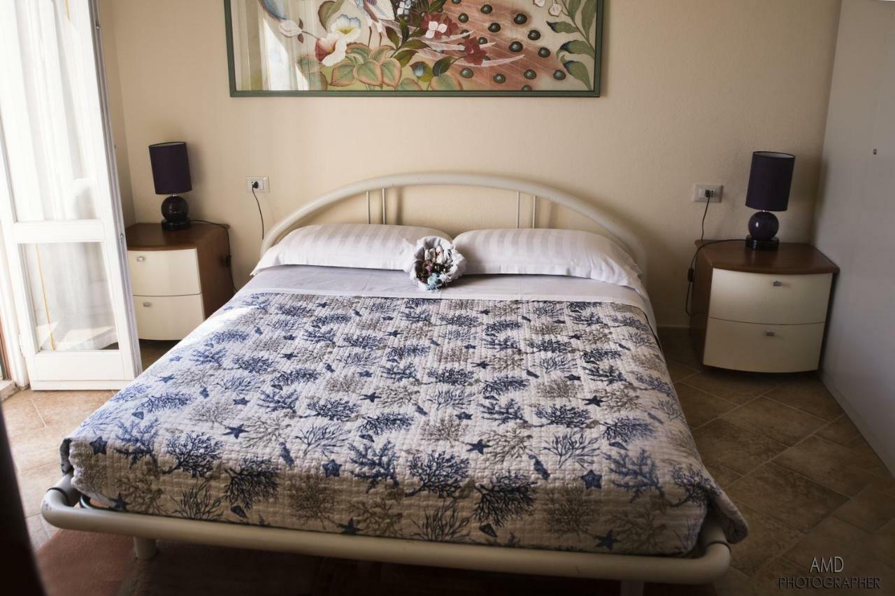 Los Flamingos Bed & Breakfast La Maddalena  Eksteriør bilde
